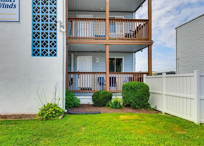 Holiday home 1 Mi To Jolly Roger! Poolside Family Retreat *