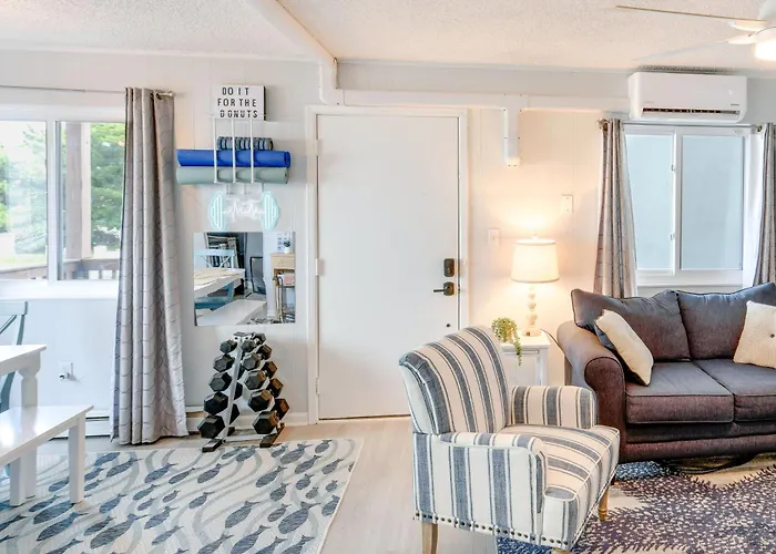 1 Mi To Jolly Roger! Poolside Family Retreat * Ocean City