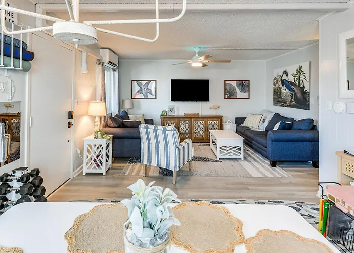Holiday home 1 Mi To Jolly Roger! Poolside Family Retreat Ocean City